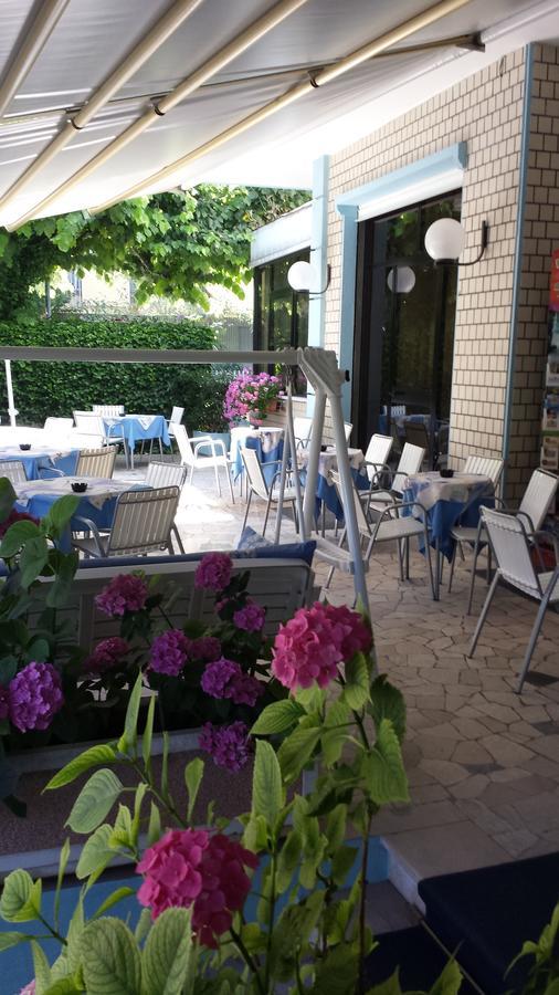 Hotel Villa Podgora Rimini Exterior photo
