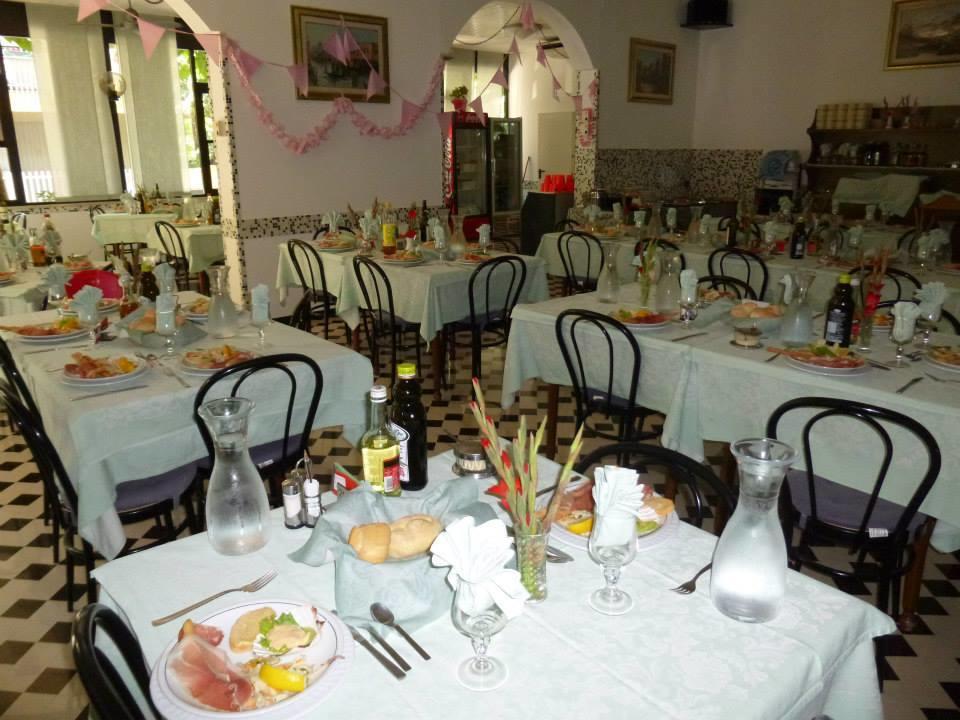 Hotel Villa Podgora Rimini Exterior photo